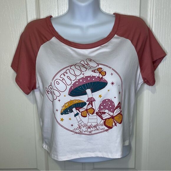 Ruby & Lace Cropped Short Sleeve Shirt Growing Mushroom Butterfly White Mauve XL - Picture 2 of 9